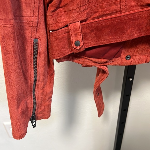 Blank NYC red suede moto jacket, size medium - Picture 6 of 7